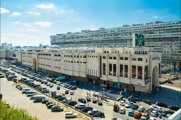 Семья Степанян подарила долю Колокольцевым за крышу от МВД