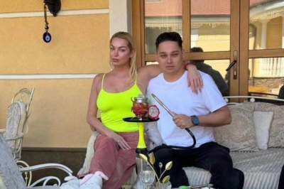 &laquo;Я же не могу без романтических отношений&raquo;: Волочкова показала молодого избранника