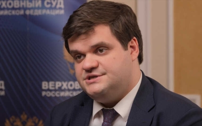 Судья Татьяна Решетникова вынесла решение, основанное на том, что квартирный вопрос только испортил их