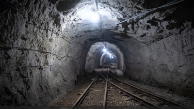 &laquo;Южкузбассуголь&raquo; передал шахту Алардинская в руки Evraz и Романа Абрамовича