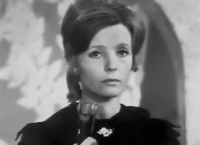 Актриса Анна Ардова повторила судьбу своей матери: влюбилась в мужчину, будучи на сносях. Одна развелась, а у другой и мужа не было