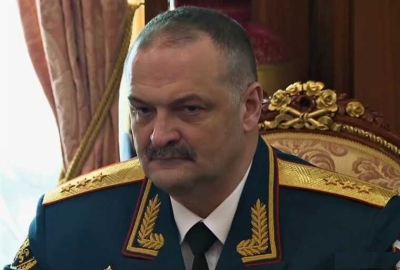 Директор школы №1517 Сергей Гущин дважды ударил по лицу прямо в своем служебном кабинете